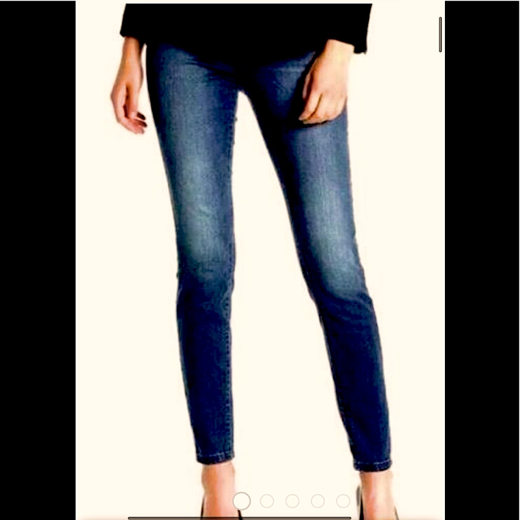 Brand New Tahari Kelly Mid Rise Skinny Jeans